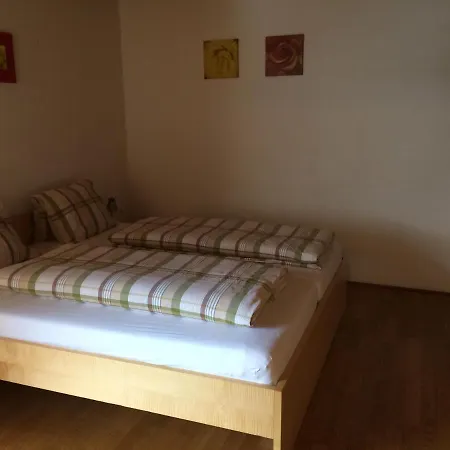 Wäldermetzge Hüttenzimmer und Wohnungen-3